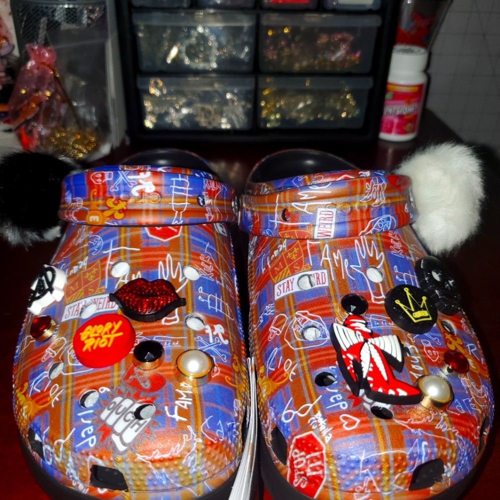 Cruella crocs